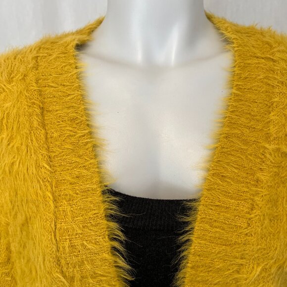 Yellow Mustard Cropped Long Sleeves Cardigan, Mohair/Faux Fur Chunky Soft Cozy - Picture 6 of 11